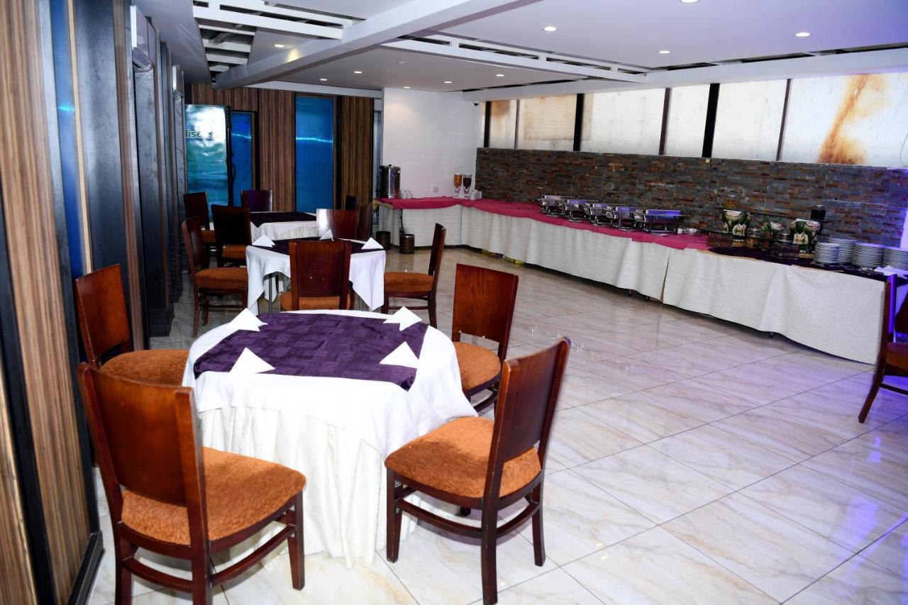Continental Suite Salmiya Bagian luar foto